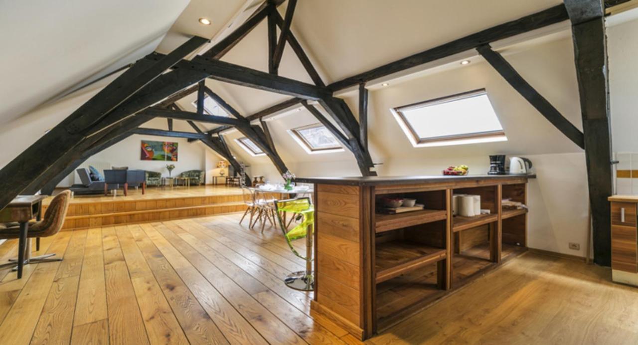 Spacious Duplex In Brussels Historical Center Dış mekan fotoğraf